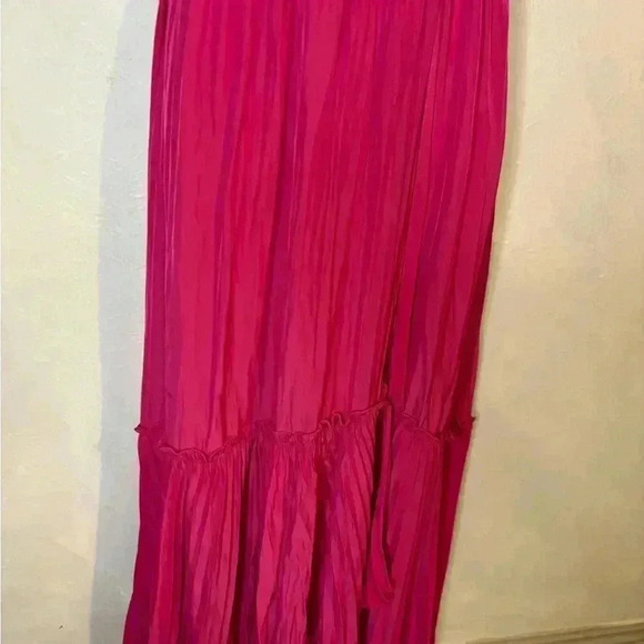 Tori‎ Embellished Midi Dress In Paradise Pink - Picture 5 of 8